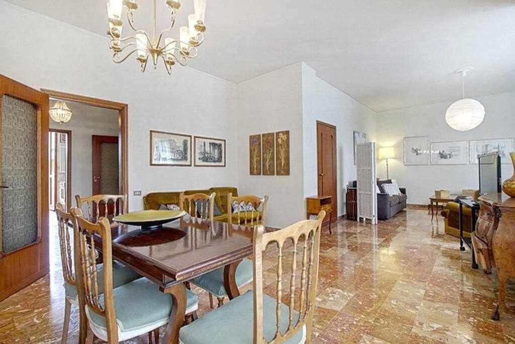 Frati Bigi With Two Bedrooms And Parking Florenţa Exterior foto