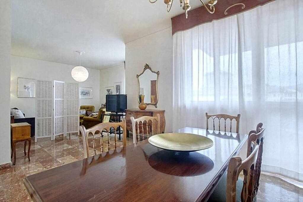 Frati Bigi With Two Bedrooms And Parking Florenţa Exterior foto