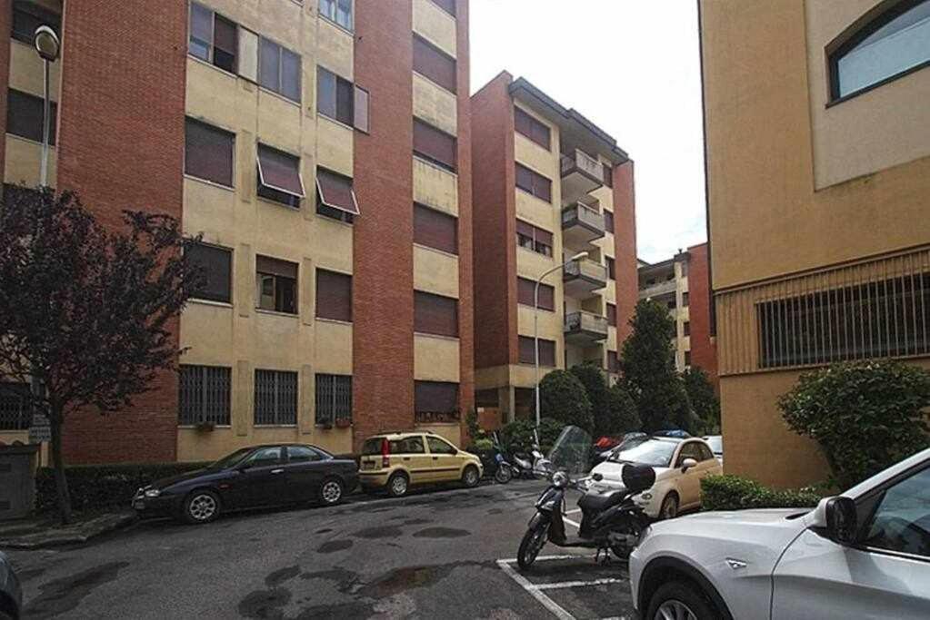 Frati Bigi With Two Bedrooms And Parking Florenţa Exterior foto